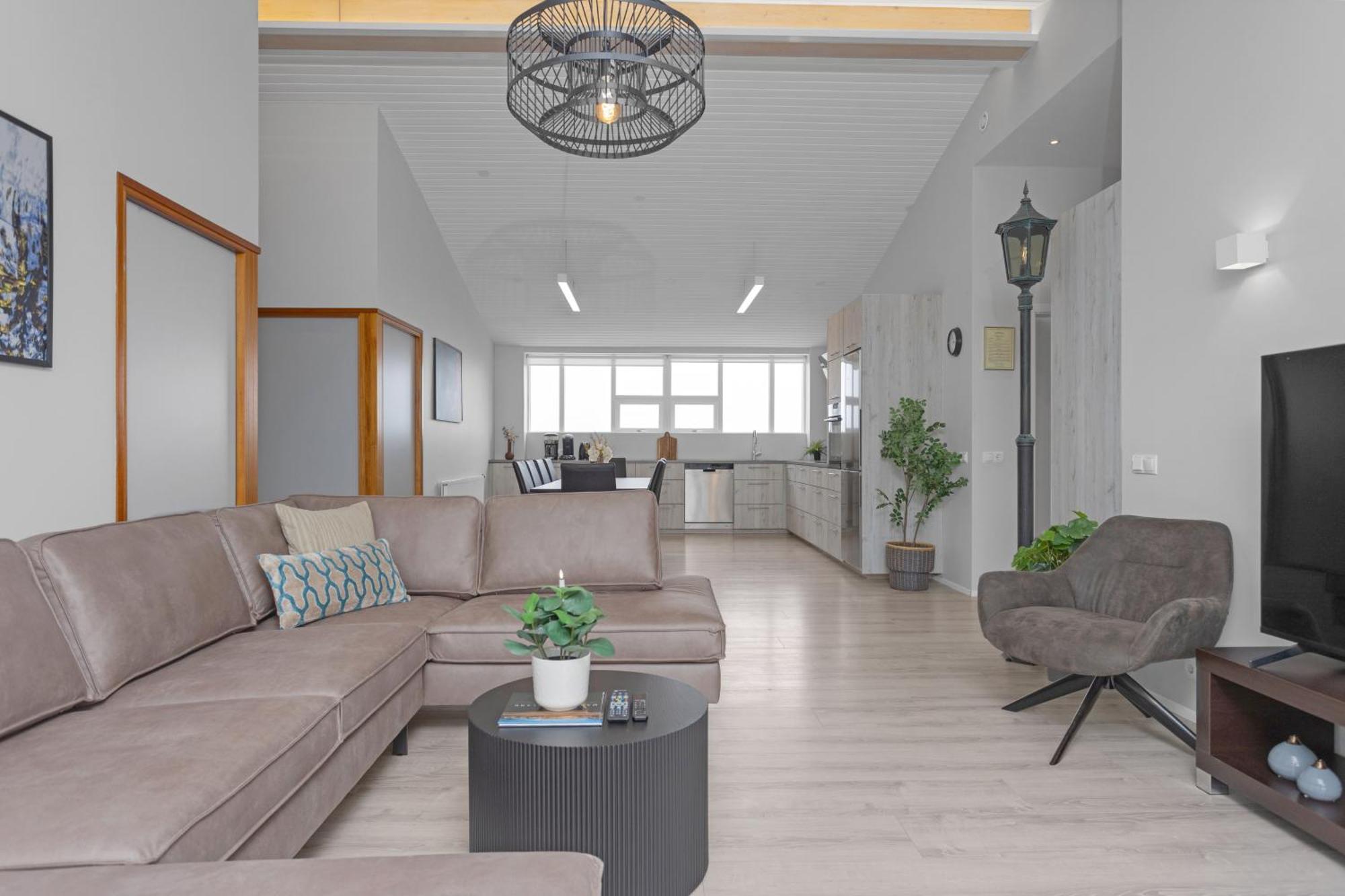 Thorsplan Luxury Apartment ฮาฟนาร์ฟโยร์ดัวร์ ภายนอก รูปภาพ